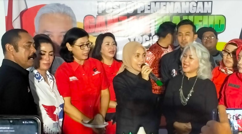 Siti Atikoh Resmikan Posko TPC Ganjar-Mahfud di Solo, Ini Pesannya