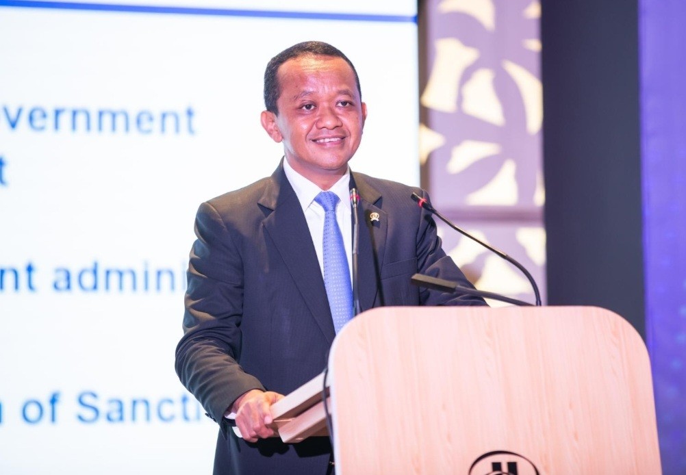  Di Depan Investor Singapura, Bahlil Pastikan Pemilu Tidak Ganggu Iklim Investasi 