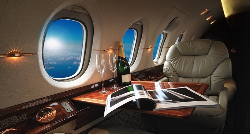 10 Cara Memesan Tiket Pesawat Khusus Perjalanan Bisnis