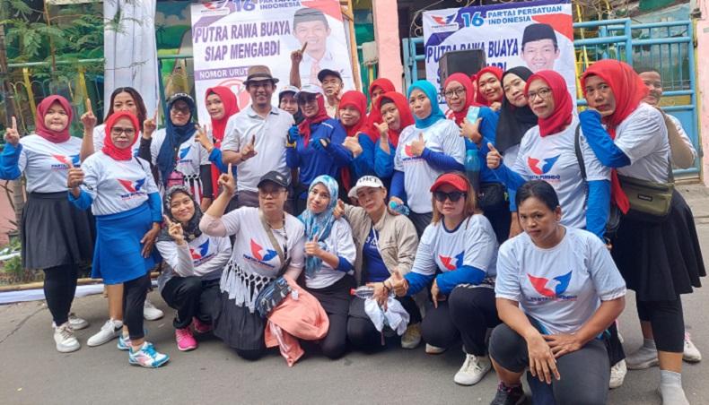 Caleg Perindo Dina Masyusin Gelar Senam Sehat dan Sapa Warga di Rawa Buaya