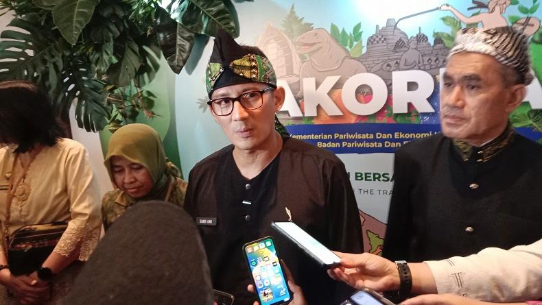 Covid-19 Meningkat, Sandiaga Uno Imbau Masyarakat Pakai Masker saat Liburan Nataru