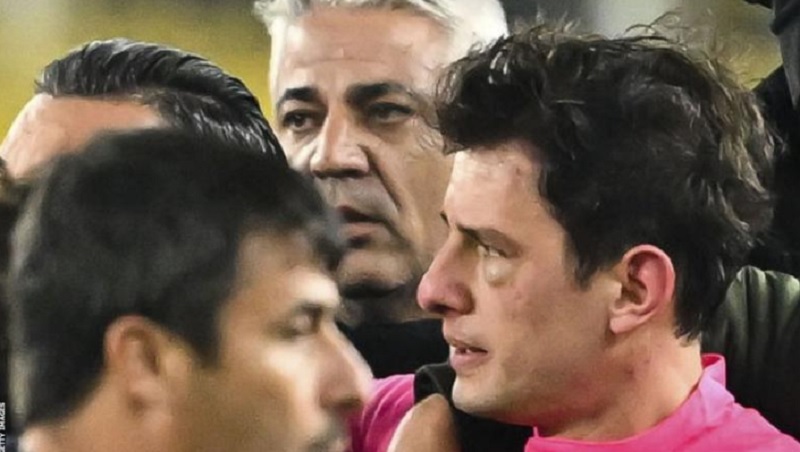 Gianni Infantino Kecam Aksi Presiden Klub Turki yang Tinju Wasit