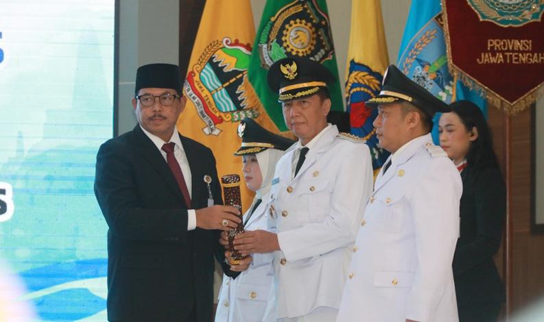  Pj Gubernur Jateng Lantik Bupati Purworejo, Pj Bupati Brebes dan Pj Wali Kota Salatiga, Ini Pesannya