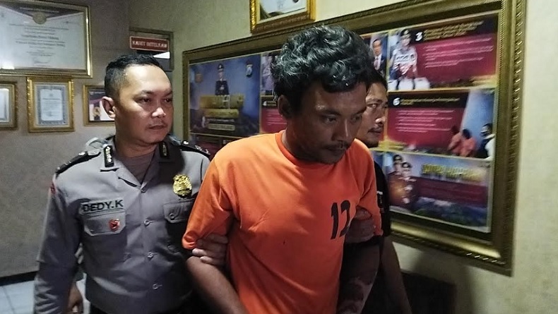 Cemburu, Pria Asal Sidoarjo Nekat Siram Air Keras ke Mantan Istri saat Dibonceng Kekasih