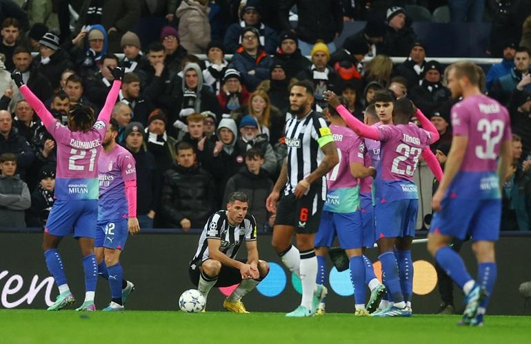 Hasil Newcastle Vs AC Milan: Rossoneri Menang tapi Gagal Lolos ke 16 Besar