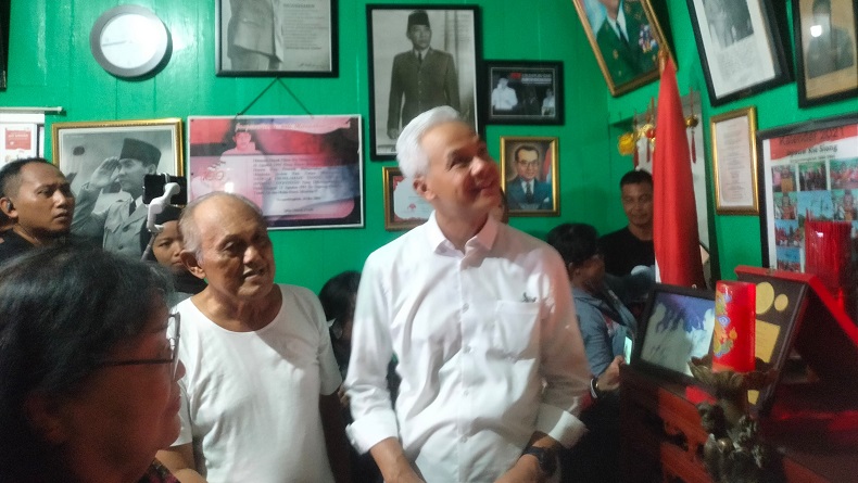 Ganjar Pranowo Sambangi Rumah Pengasingan Soekarno-Hatta di Rengasdengklok