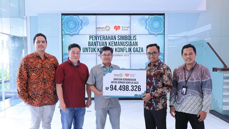 MNC Sekuritas Serahkan Bantuan Kemanusiaan Senilai Rp94,49 Juta untuk Gaza Lewat Rumah Zakat Indonesia