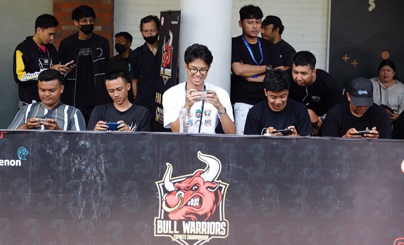 Alam Ganjar Gelar Fun Match Bareng Vlogger dan Komunitas Esports Bali, Ditantang Main Mobile Legends