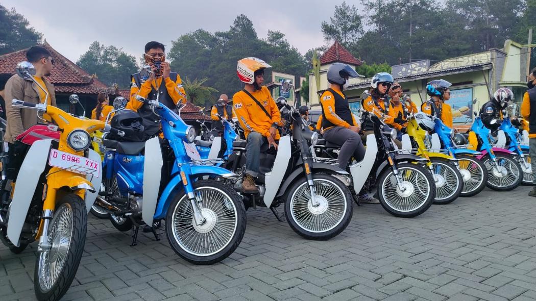 Motor Bebek Klasik asal Malaysia Ini Ajak Komunitas Bandung Sunmori