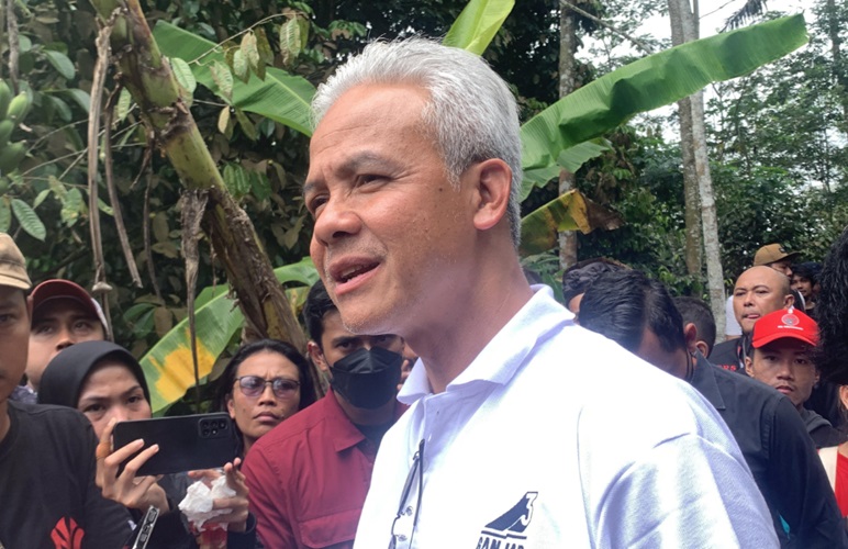 Ganjar Ingin Kebun Durian di Selomerto Wonosobo Jadi Desa Wisata