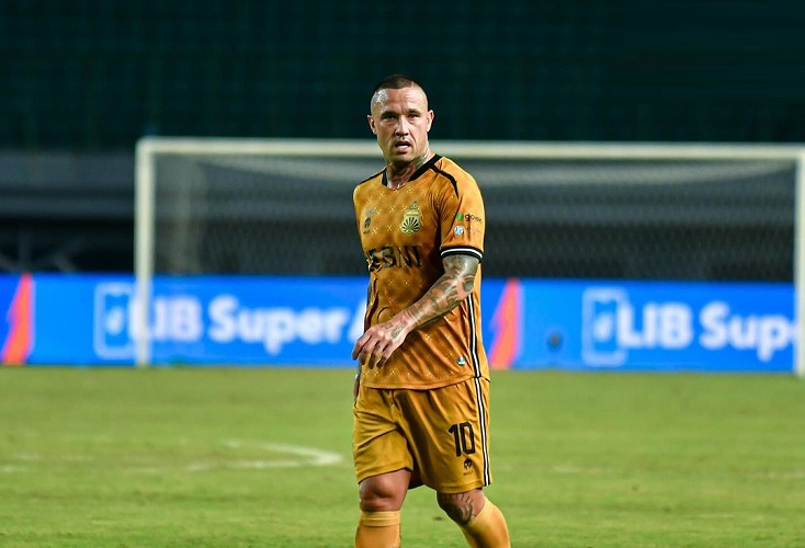 Media Belgia Soroti Debut Radja Nainggolan di Bhayangkara FC: Dia Bawa Kebahagiaan!