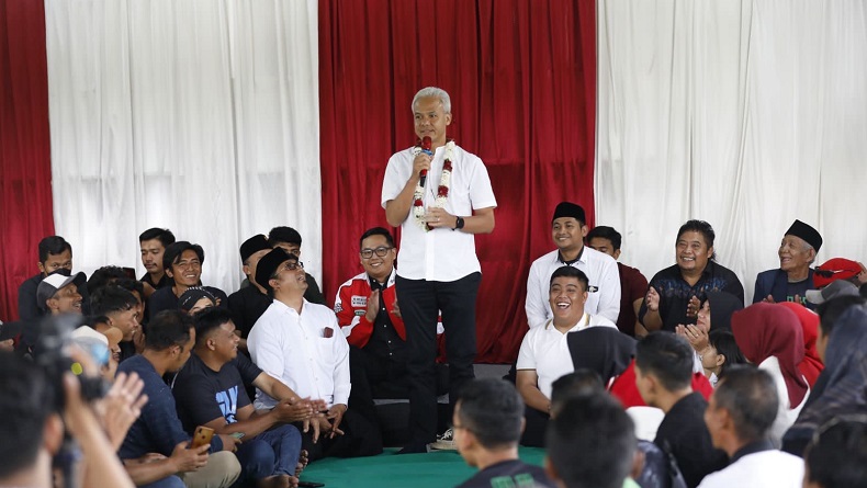 Ganjar Ingin Bulog Dikembalikan ke Fungsi Awal, Beli Langsung Produksi Petani Lokal