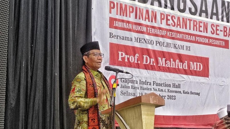 Mahfud MD Nilai Pesantren Punya Andil Besar untuk Negara