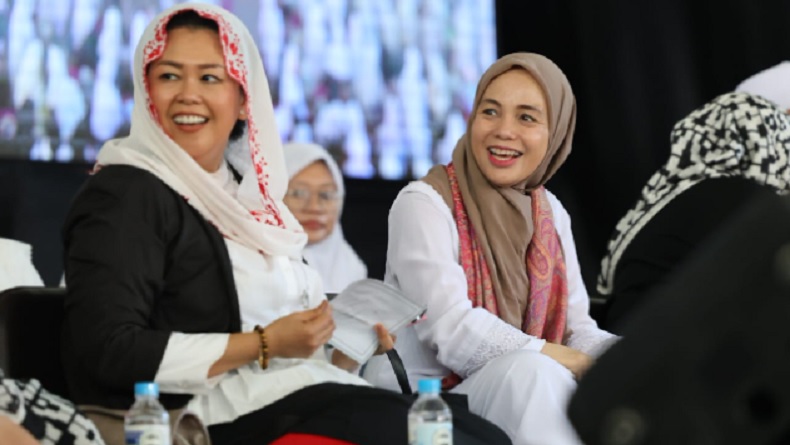 Yenny Wahid Testimoni tentang Ganjar-Mahfud di Hadapan Atikoh dan Warga Pasuruan
