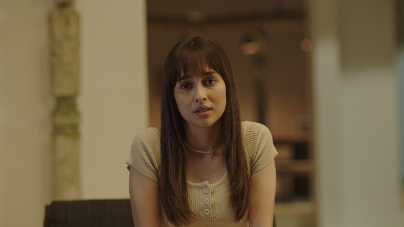 Anna Jobling Perankan Abby: Gadis Cantik dan Ambisius di Original Series Vision+ The One