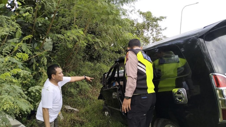 Innova Kecelakaan Maut di Tol Medan-Tebingtinggi Bawa Enam Penumpang