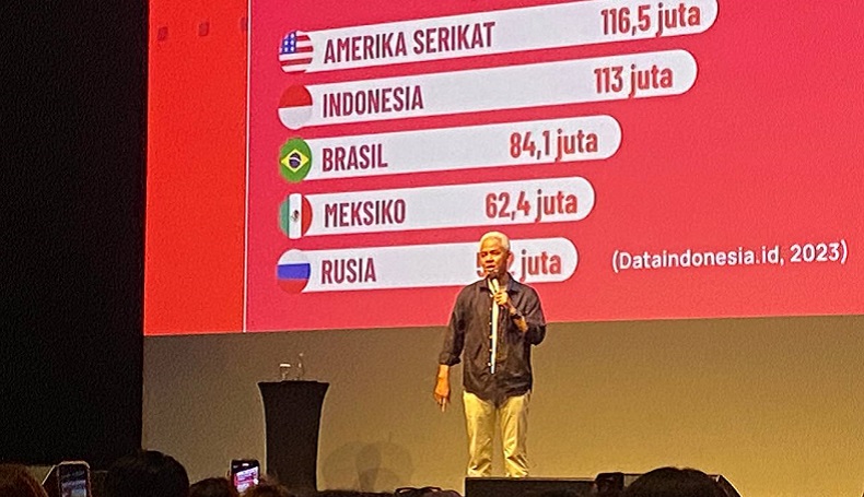 Program Satu Sarjana, Ganjar: Bisa Mengubah Nasib Keluarga Tak Mampu