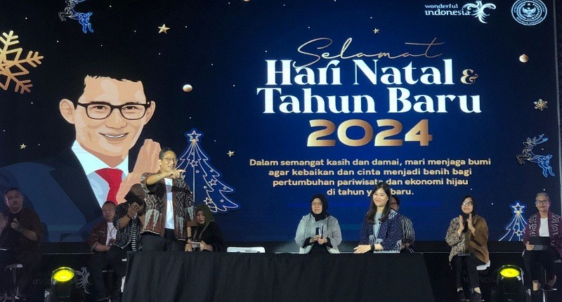Covid-19 Meningkat Jelang Libur Nataru, Sandiaga Uno: Mari Kita Prokes Pakai Masker Lagi