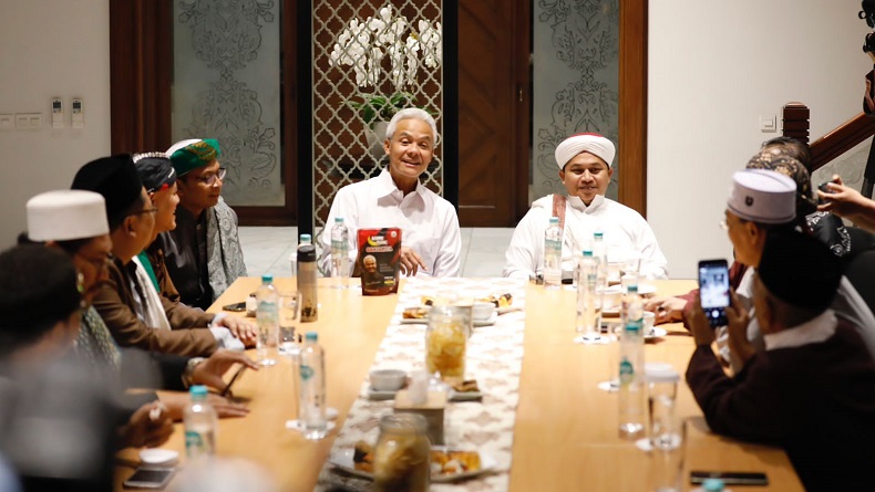 Ulama Keturunan Wali Songo Yakin Ganjar Mampu Jaga Nasionalisme dan Harkat - Martabat Bangsa