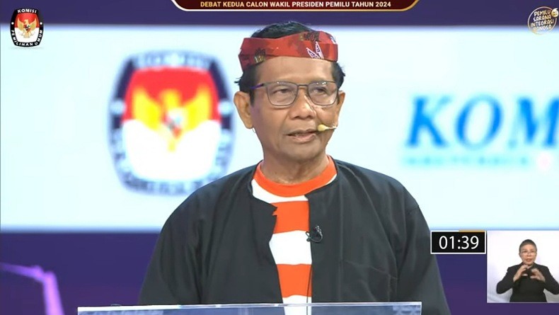 Kiky Saputri Puji Attitude Mahfud MD saat Debat Cawapres: Terlihat Menghargai Lawan Bicara 