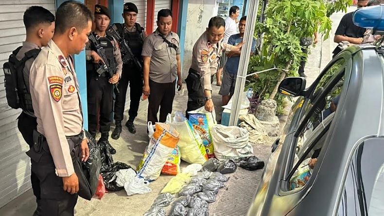 Razia Jelang Nataru, Polres Tegal Kota Sita Ratusan Kg Bahan Baku Petasan