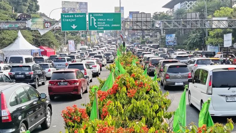 Hari Raya Natal, Arus Lalu Lintas Menuju Puncak Bogor Diberlakukan Oneway Pagi Ini