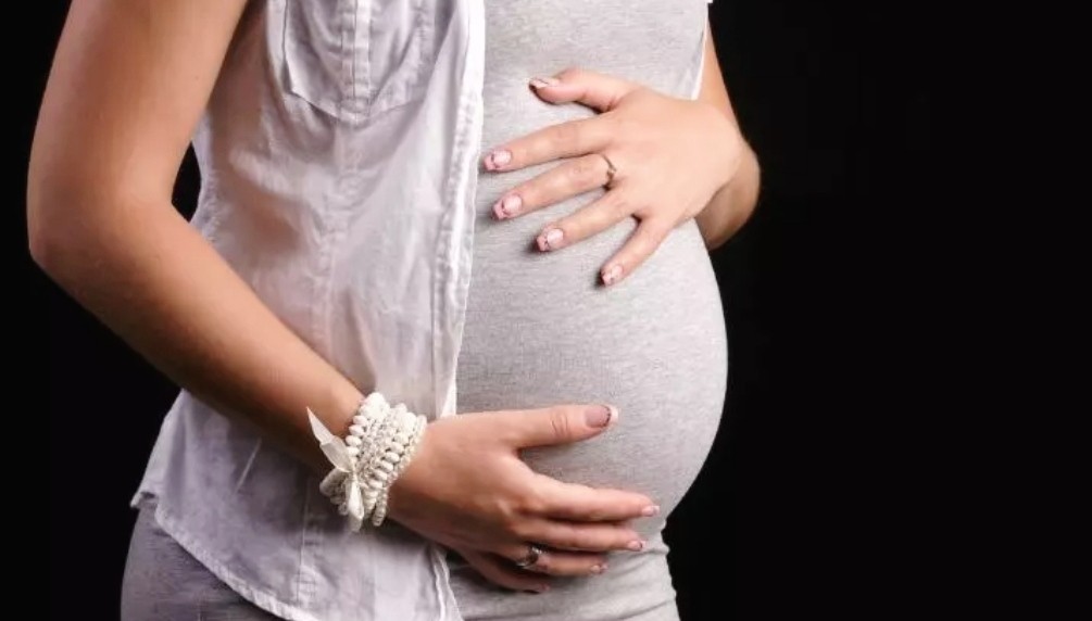 Ingin Hamil Anak Perempuan seperti Alyssa Soebandono, Selain Posisi Seks Konsumsi Makanan Ini