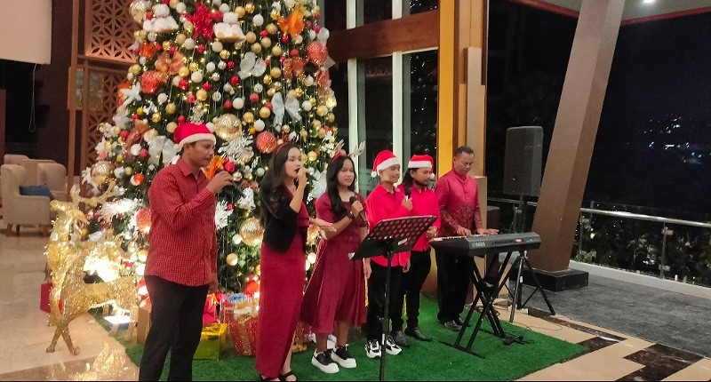 Keseruan Perayaan Natal di Sentul, Liburan sambil Berbagi Kado dengan Sesama