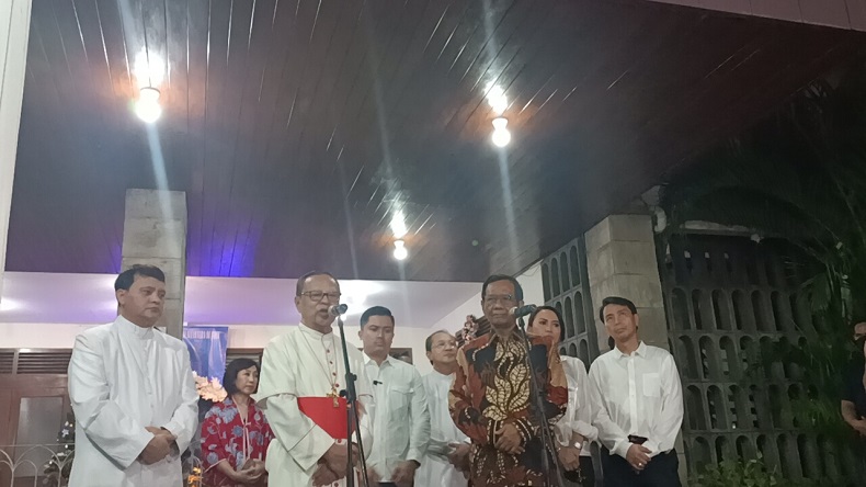 Dikunjungi Mahfud MD, Uskup Agung Jakarta: Kehadiran Bapak Beri Semangat
