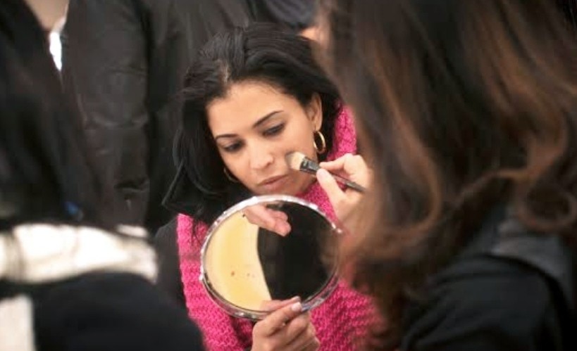 Tips Makeup saat Libur Natal dan Tahun Baru untuk Kulit Wajah Kering