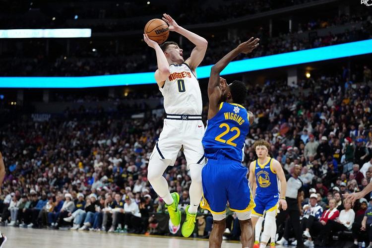Hasil NBA 2023-2024: Nuggets Sikat Warriors, Celtics Libas Lakers