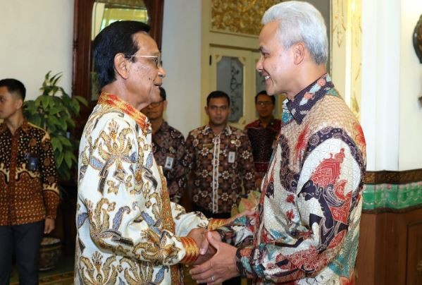 Minta Doa Restu, Ganjar Pranowo Capres Pertama yang Diterima Sri Sultan HB X