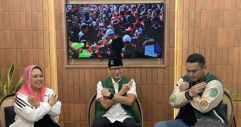 Nongkrong Bareng Sandiaga Uno dan Gilang Dirga, Yenny Wahid: Jaga Demokrasi, Ganjar-Mahfud di Hati
