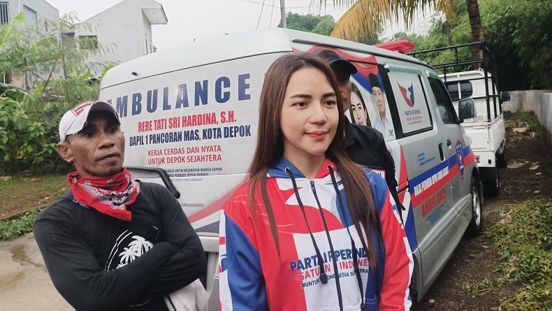 Peduli Masyarakat, Caleg Perindo Rere Tati Sediakan Ambulans Gratis di Depok