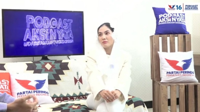 Caleg Perindo Desy Nike Ria Ajak Masyarakat Bijak Bermedsos, Hindari Kampanye Hitam