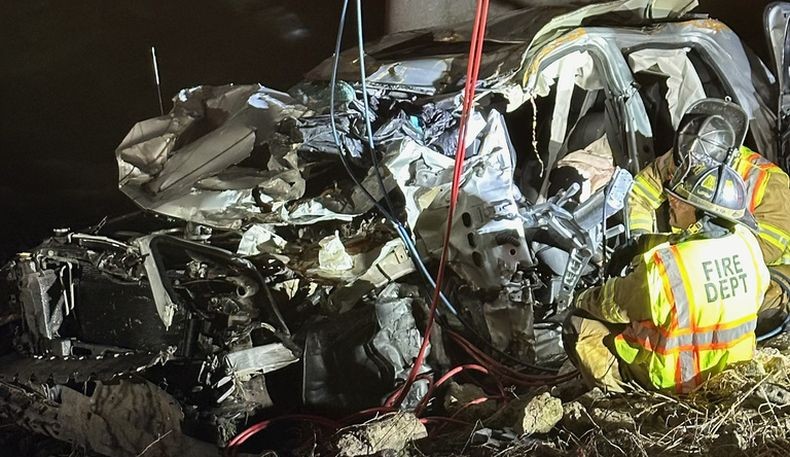 Ajaib! Sopir Ini Selamat Setelah 6 Hari Tergencet Mobil Ringsek yang Terjun dari Jembatan