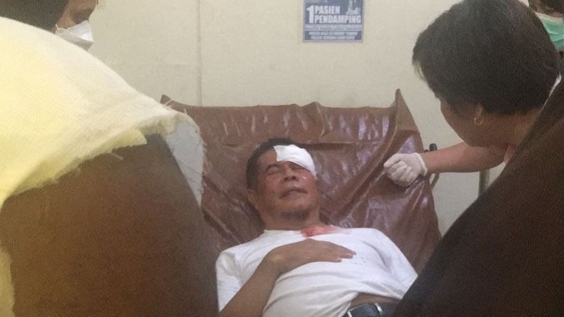 Kepala Dibalut Perban, Begini Penampakan Pj Gubernur Papua Terbaring Lemah di RS