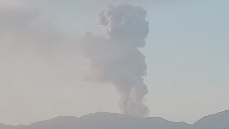 Gunung Dukono di Halmahera Utara Erupsi, Tinggi Kolom Abu 2.800 Meter di Atas Puncak