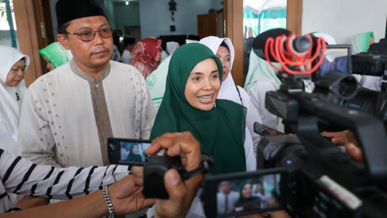 Kunjungi Ponpes Al-Maghfur Demak, Atikoh Ganjar Disambut Lantunan Selawat