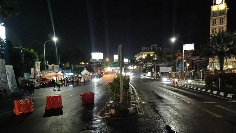 Potret Car Free Night di Jalur Puncak Bogor saat malam Tahun Baru 2024