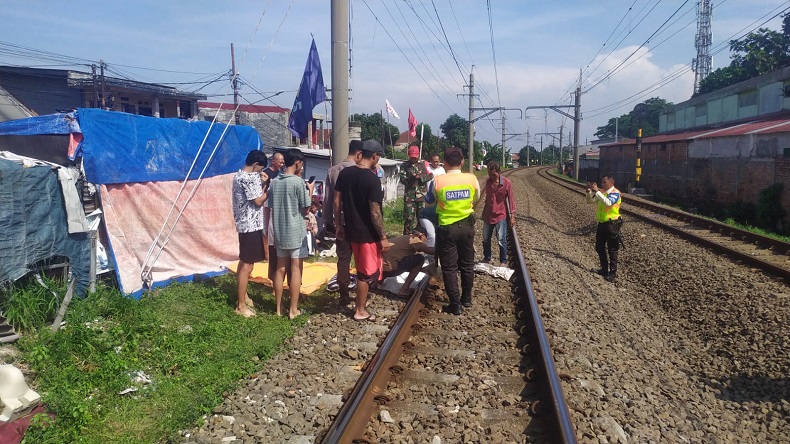 Sekuriti di Tanah Sareal Bogor Tewas Tertabrak KRL Commuter Line