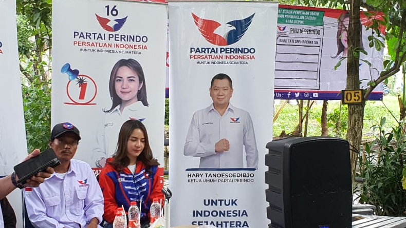 Caleg Partai Perindo Rere Tati Gencar Sosialisasikan Ganjar-Mahfud di Depok