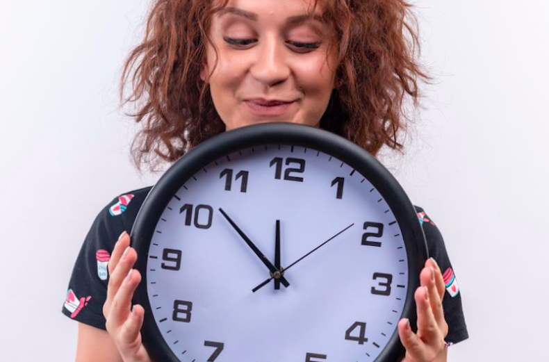 Penasaran Kenapa Arah Jarum Jam Selalu ke Kanan? Ini Jawabannya