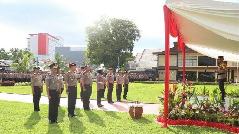 Kado Akhir Tahun, 253 Anggota Polda Sulut Naik Pangkat