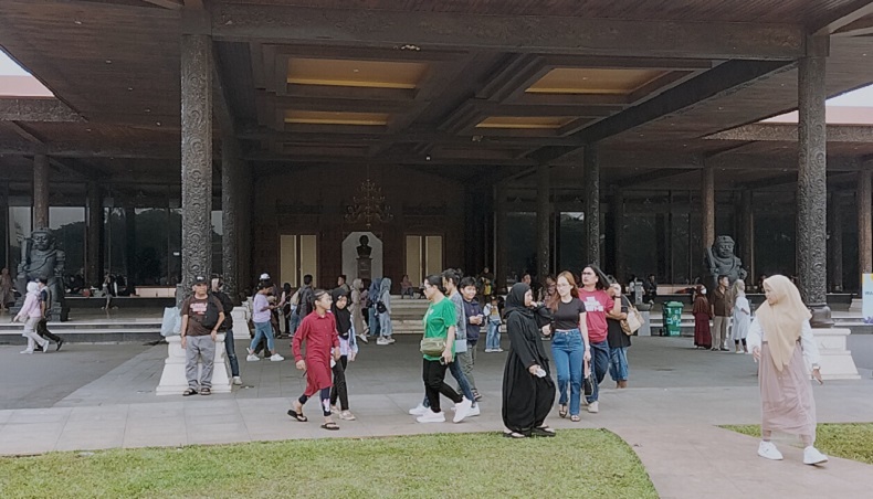 TMII Diserbu 23.000 Pengunjung saat Libur Tahun Baru 2024