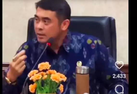 Dinilai Lecehkan Hijab, Senator Bali Arya Wedakarna Ramai-Ramai Dikecam Netizen