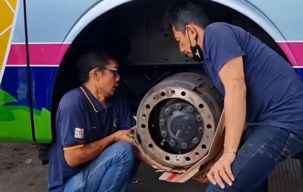 Intip Waktu Servis Berkala Bus, Apa Saja yang Harus Diganti?