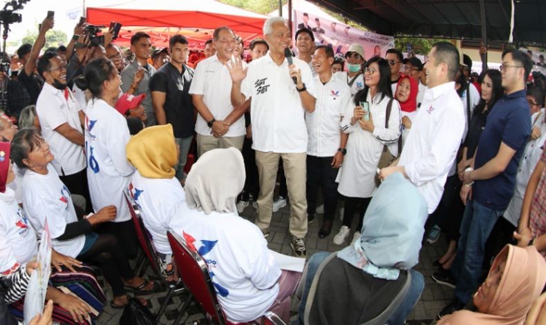 Bazar Murah dan Pemeriksaan Kesehatan Gratis Partai Perindo Diserbu Warga 