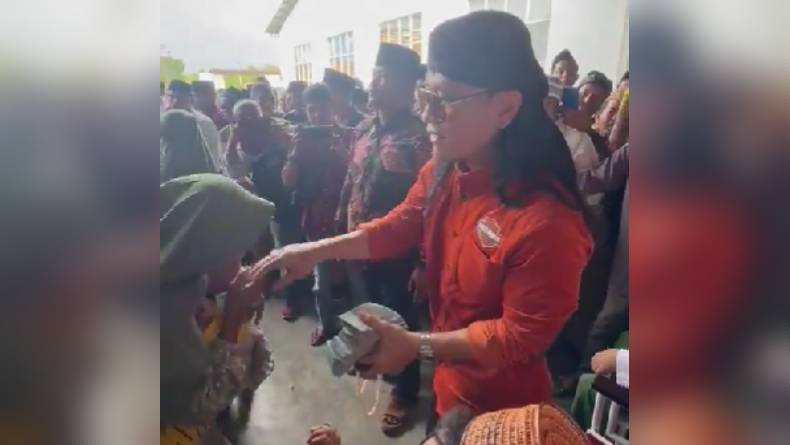 TPN Ganjar-Mahfud Minta Bawaslu Investigasi Gus Miftah Bagi-bagi Uang di Pamekasan