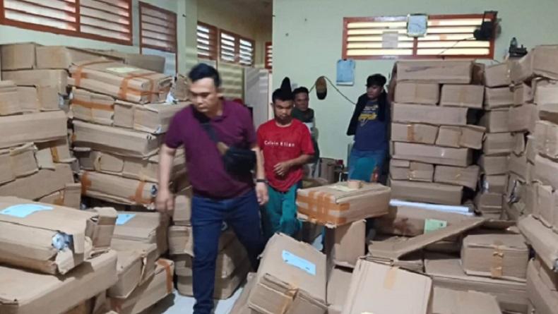 Bawaslu Usut Temuan Logistik Pemilu 2024 dalam Gudang di Pulau Nias